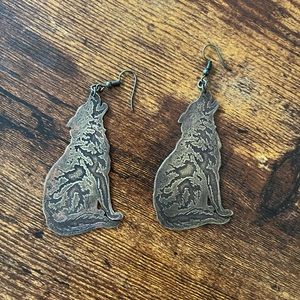 Howling wolf earrings hippy